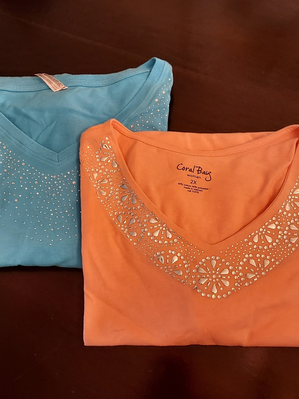 2 Coral Bay & L.A.T. Women's Short Sleeve Tees - Orange and Light Blue. Sz. 2X